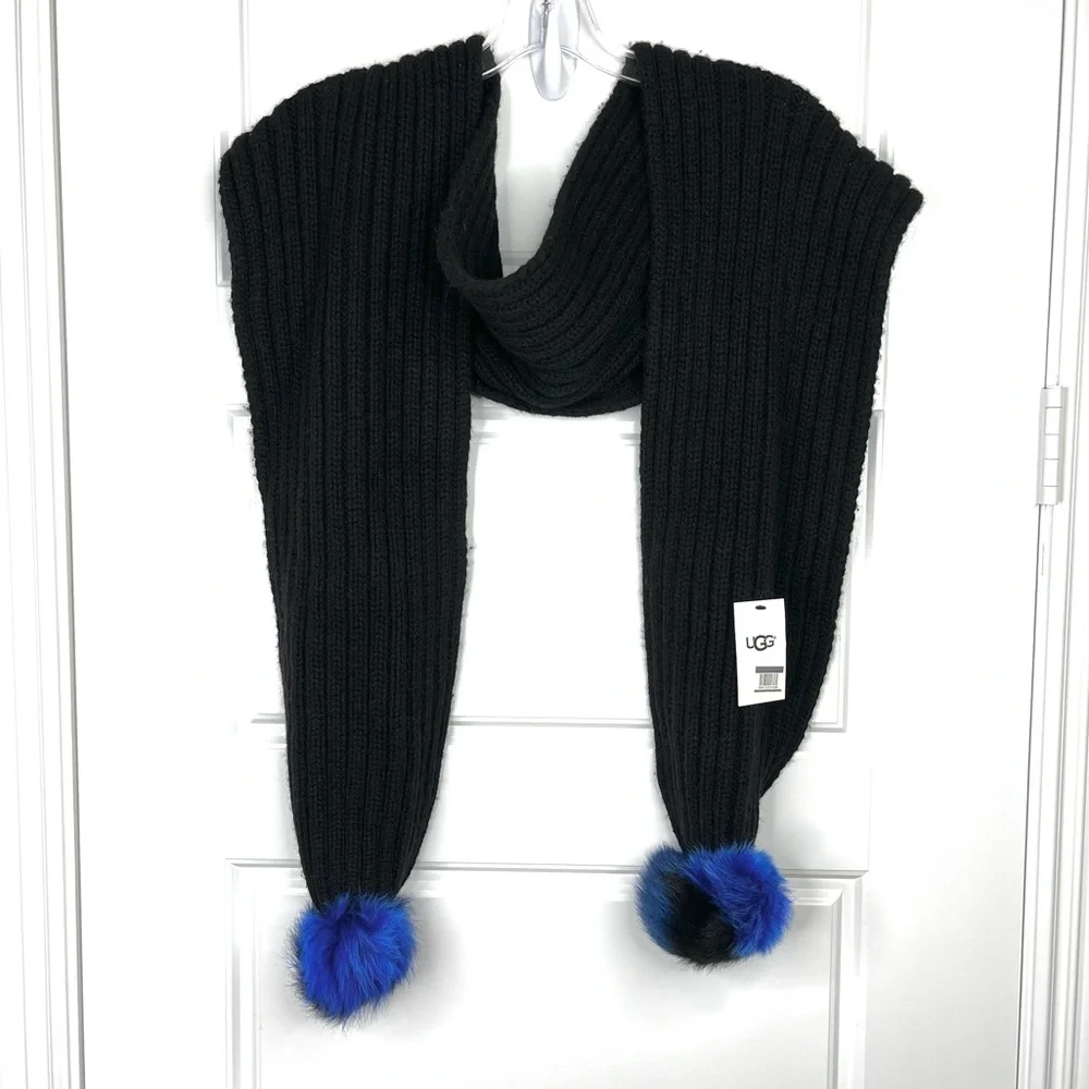 UGG Cable Knit Scarf With Shearling Fur Pom Pom NEW With Tag Black Blue